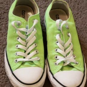 I am selling my converse